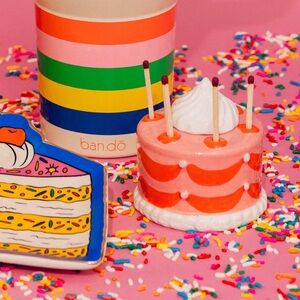 ban.do Cake Match Striker